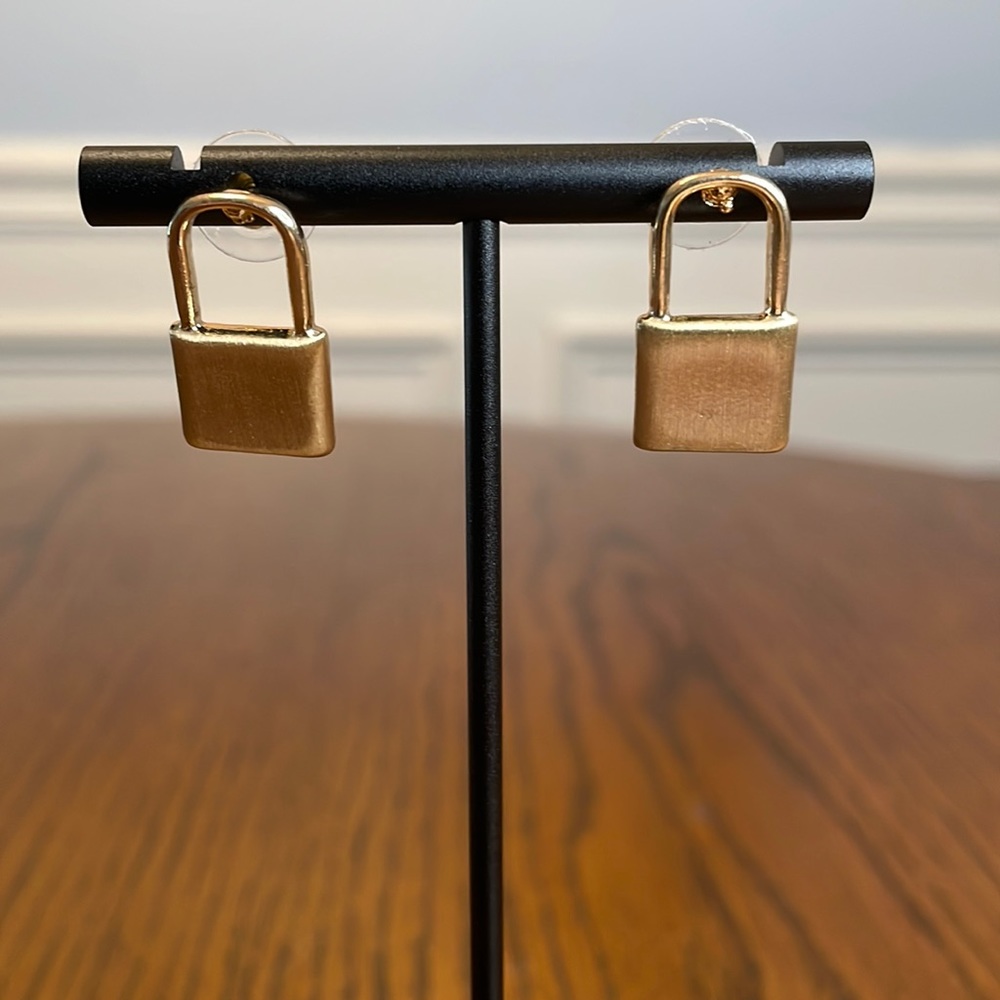 Gold Lock 🔒 Earrings